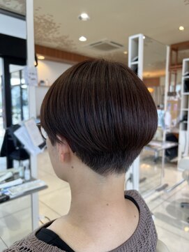 アンフェリール 原島店(Em Fellir) 大人ショート/アッシュブラック/20代30代40代