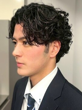 セプト 博多(SEPT.) メンズショート 眉毛カット 20代 30代 韓国ヘア 束感 ビジネス