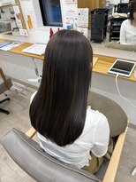 ルプラ アンテ(le-pla Ante) ツヤ感たっぷりの “ココアグレージュ”