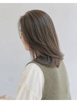 カノア(CANNOA.)&nbsp;オリーブベージュの大人セミロング