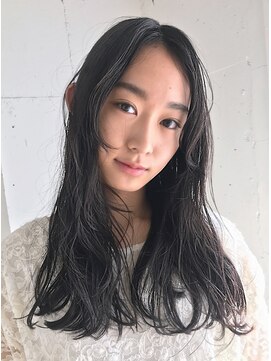 チェルシー 表参道 学生限定 サラサラの直毛でパーマがかかりにくい髪質の子の為に