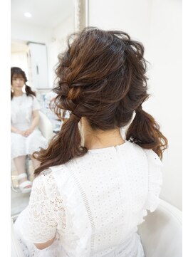 ゆるふわ編み込みツインテール　ヘアセット