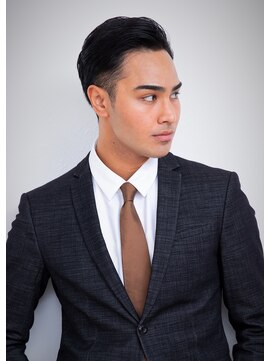 エヌドットバーバー ヒロオ(N.BARBER HIROO) 七三オールバック【広尾】<理容室>