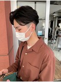 刈り上げセンターパートスパイラルパーママンバンツーブロック