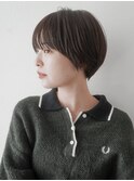 マッシュショートグレージュカラー大人可愛い