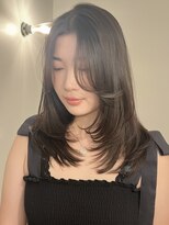 ゼストカロン(ZEST Kalon)&nbsp;レイヤーカット/バタフライレイヤー/ミディアムヘア/暗めカラー