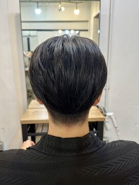 ファルベ(Farbe) フェザー/サーフカール/センターパート/波巻きツイスパ