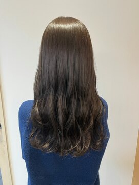 ロマリア 渋谷 渋谷宮益坂(Lomalia) ダークアッシュ[渋谷駅/ダブルカラー/ケアブリーチ/縮毛矯正]