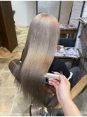 ホワイトベージュ