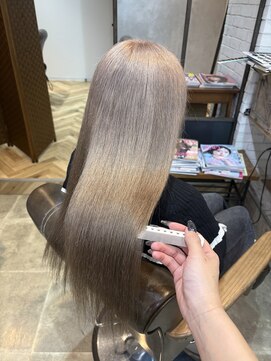エイト 金沢店(EIGHT kanazawa) ホワイトベージュ