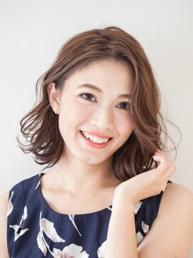 ヘアカラーカフェ(HAIR COLOR CAFE) やわらか大人の雰囲気が大人気のクリーミーグレージュ