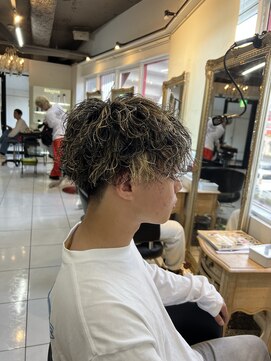 アイズ 海老名(AIZU) 波巻きスパイラルパーマ　波巻きパーマ　メンズパーマ