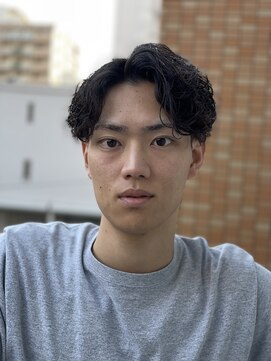 シフト メンズ オンリー サロン 薬院店(SHIFT Men's only salon) 波巻きセンターパート