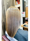 こなれストレート*透明感立体感ホワイトブロンド20代30代
