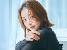 光を纏ったような透明感とツヤが魅力のイルミナカラー！