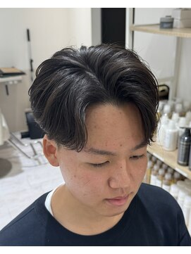 バース 梅田中崎町店(BIRTH) ニュアンスパーマセンターパートフェザーパーマワンカールパーマ