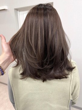 アミリー ひたち野うしく店(Amily) ハイライトバレイヤージュダブルカラーケアブリーチ30代40代