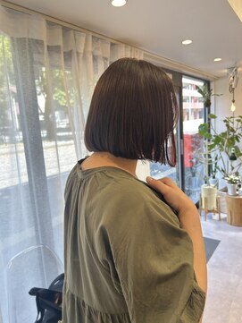 ソウ(sou) sou［ayaka］ブラウンベージュ×ボブ