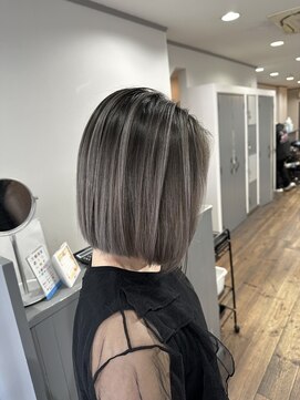 アンダーバーホワイト 広島 並木店(_WHITE) 広島バレイヤージュ