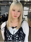 レイヤーカット/ウルフカット/ホワイトブロンド/外ハネボブ/美髪