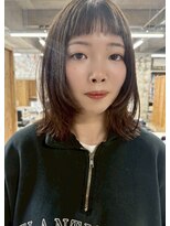 イン(in.) 【小顔・顔まわり】ぱっつんバング/レイヤー/肩はね