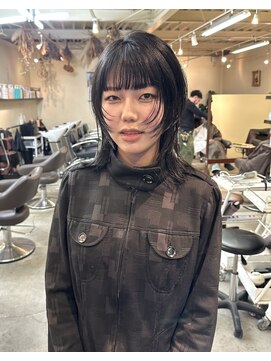 ヒカリス 東三国(HIKARIS) ウルフカット/おしゃれウルフ/ブルーブラック/暗髪/黒染め