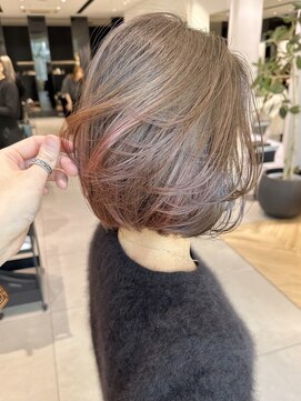 stair : case ginza7【ステアケース】 大人ハイライトピンクベージュ前下がりまとまるボブ内巻き