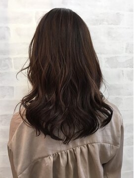 クアトロ グランシュ 川崎店(QUATRO × GranCieux) ブラウンウェーブ