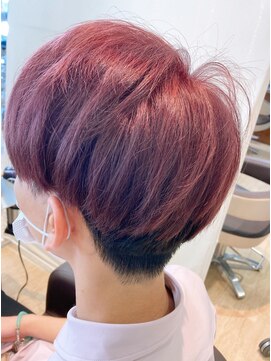 マニス(manis) 大人マッシュ×ツーブロック◎スカーレット×ネイビーブラック