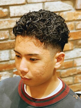 ヒロギンザバーバーショップ 丸の内店(HIRO GINZA BARBER SHOP) フェードカット×パーマ×宮城リョータ【東京/丸の内/大手町】