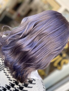 ラビス クローバー(Lovis clover) ホワイトラベンダー くびれヘア ビタミンカラー