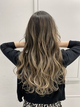 シエスタ バイ アンブルリュクス(siesta by amble luxe) バレイヤージュカラー