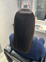 リリーヘアー(Lilly hair) シルキーエステ×グレーベージュ