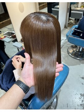 リラエ(Lyrae) 縮毛矯正/髪質改善/美髪カラー/トリートメント【大阪/西梅田】