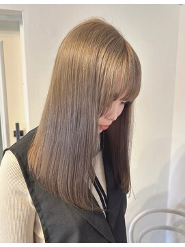 アンニュ(annuy) Instagram/annuy__o0 顔まわりカット/グレージュ/韓国巻き