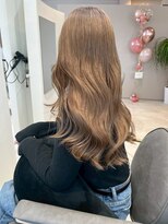 ウールバイレガーレ(uul by Legare/a)&nbsp;グレージュ切りっぱなしボブ前髪ありミニボブミルクティベージュ