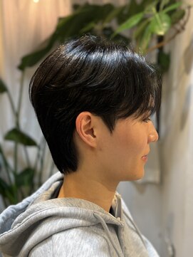 ロジェ(Loge) センターパート ダウンパーマ メンズ 大阪難波 上本町 谷町