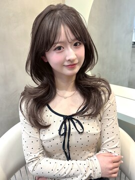 グロー 大宮(GLROW) ハッシュカット　顔まわりカット　ダークブラウン