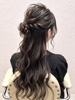 フッタ(Futta)&nbsp;新宿結婚式ロープ編みハーフアップ【西武新宿駅】【駅近】