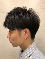 グレイスフル バーバープラチナム 六本木店(Graceful Barber platinum)&nbsp;センターパートかきあげビジネススタイル×アッシュカラー