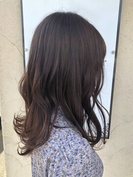 アッシュ アーティスティック スタジオ オブ ヘア(Ash artistic studio of hair) ロング×透明感カラー