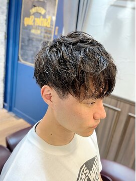 ミリオンバックス 上野(Million Bucks) ツーブロ/スパイラル<理容室>/京成上野/御徒町/上野]