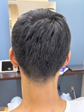 プロヴァンス バイ グレース(Provence by grace) 【大人気】カット《シャンプ-ブロ-込》￥4950