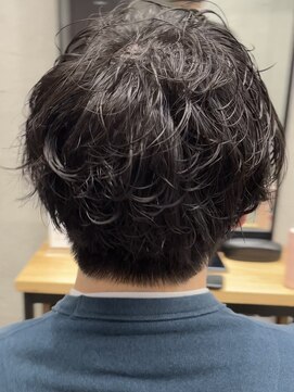 フイ 代々木(Hui) メンズパーマ/波巻き