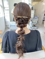 編みおろしアレンジ　ダウンスタイル　結婚式アレンジ