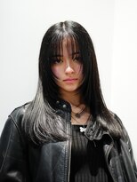 ロンプ(romp)&nbsp;エッジのあるレイヤーヘア