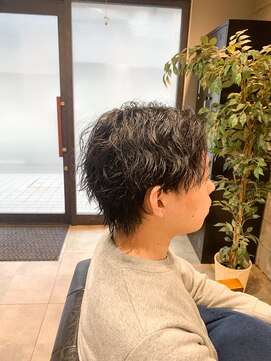 ソフ(sof) スパイラルパーマ×ウルフヘア