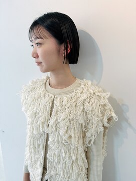 フェイヴィーズ(FavyS) 襟足ギリギリシースルーバングミニボブ