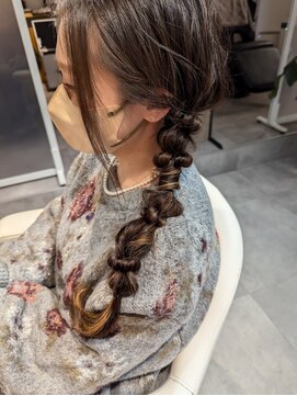 トキ(toki) ラプンツェル風／ローポニー／編みおろし