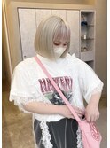 グレージュ切りっぱなしボブ前髪ありミニボブミルクティベージュ